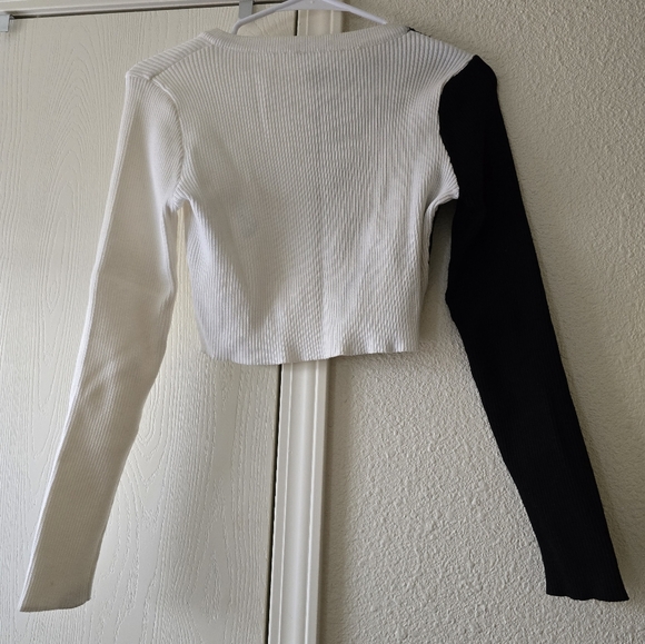 J.ING | Sweaters | - Picture 2 of 3